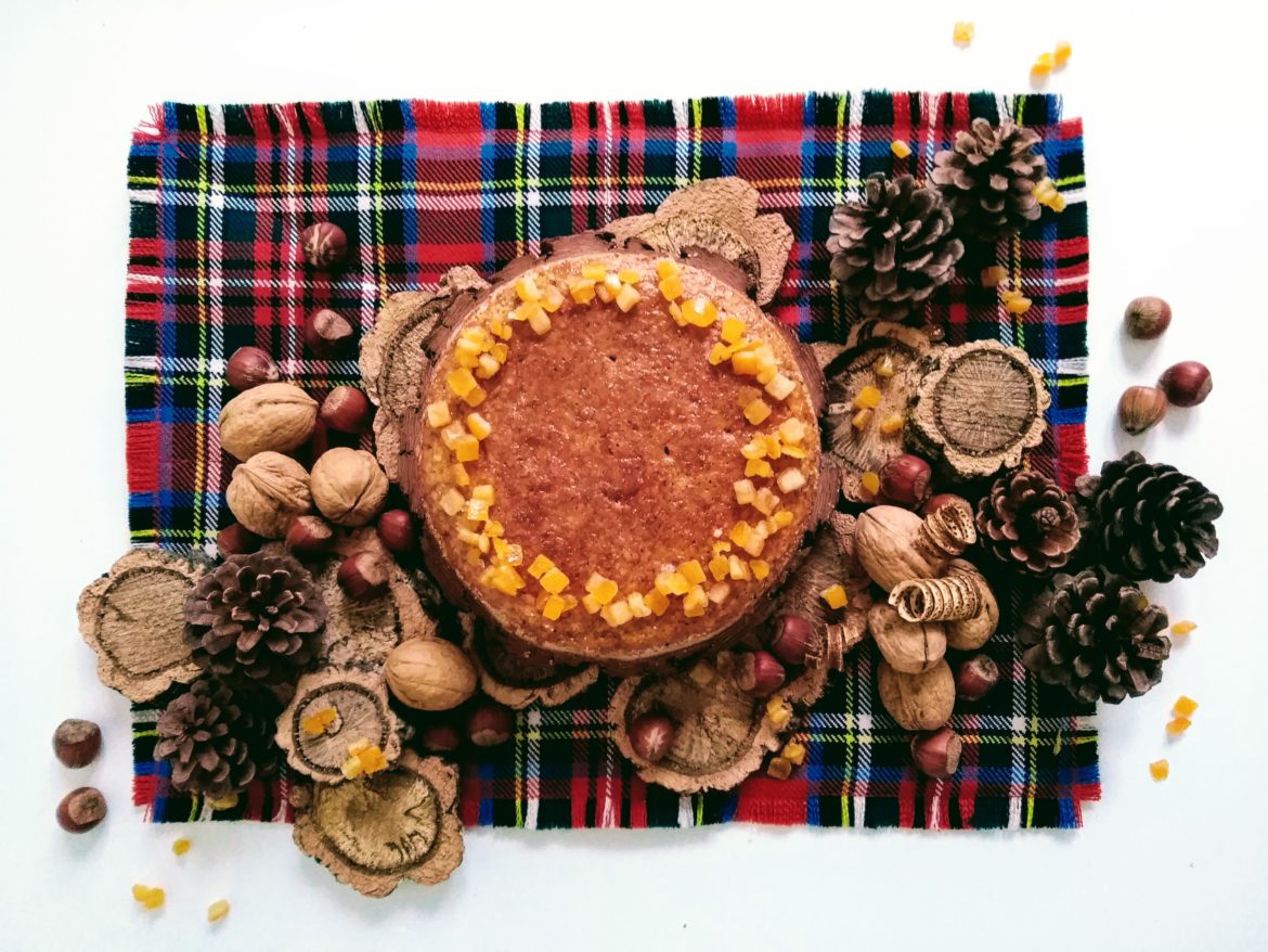 Torta rustica di carote e mandorle