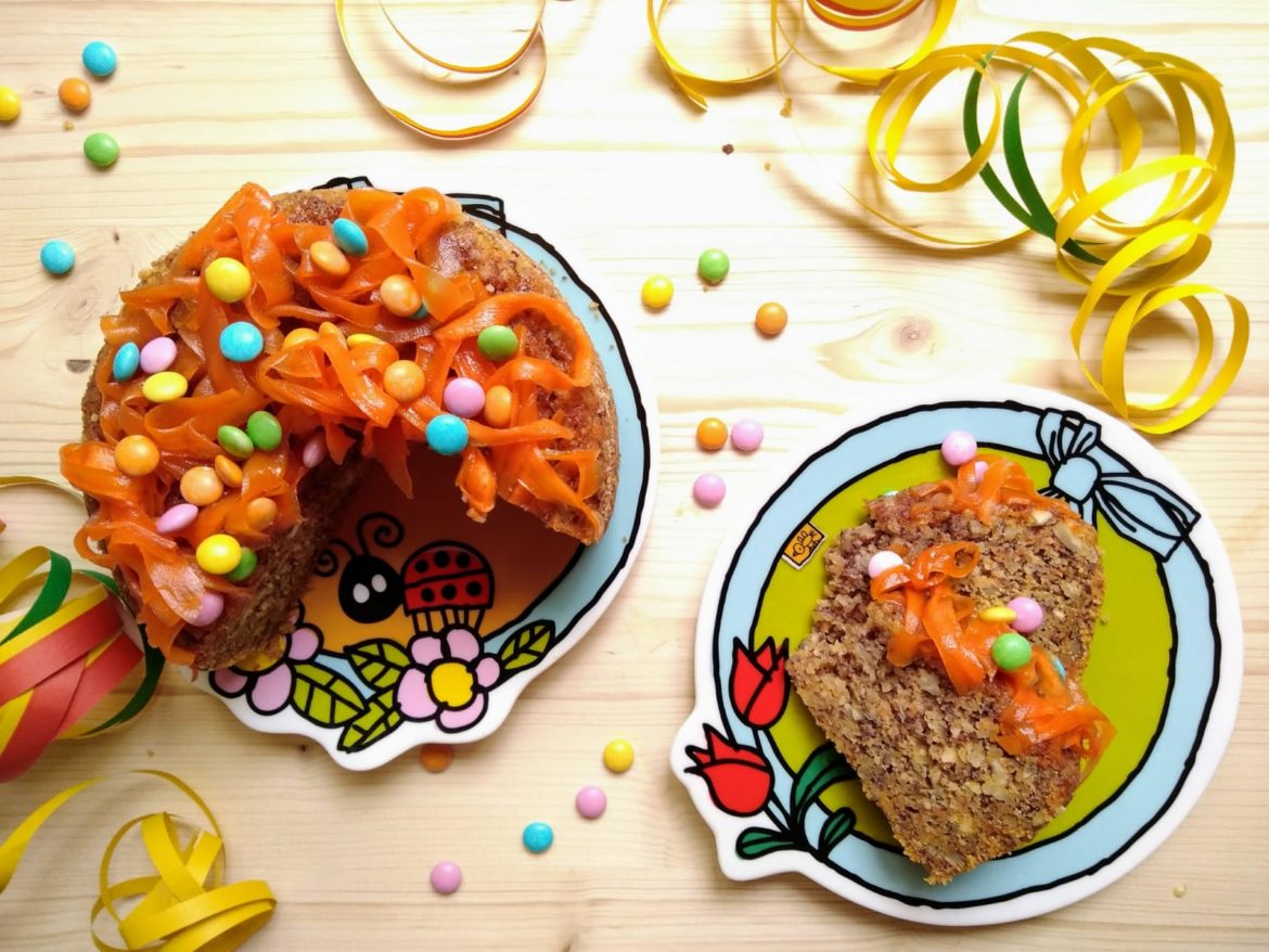 Torta di carote con carote caramellate